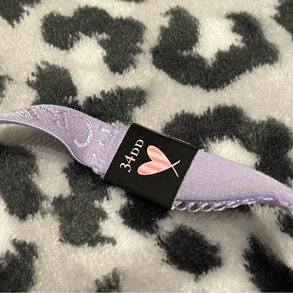 Body By Victoria No Wire Bra 💜 34DD - Picture 15 of 16